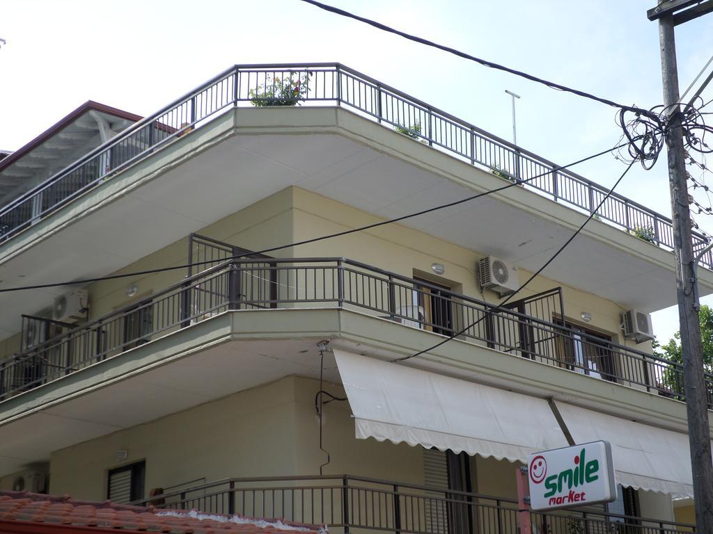 Paralía Villa Nikolas מראה חיצוני תמונה